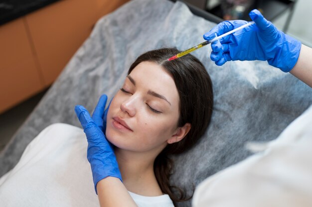 Jakie są najnowsze trendy w medycynie estetycznej i dermatologii?